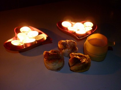 En sen kvällsfika med bullar och O´boy