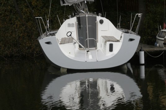 Modern, ultralätt "skärgårdskryssare". Framtagen av industridesignern Johans Larsvall.