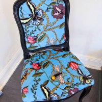 bugs blue chair