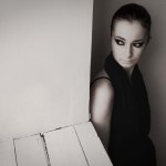 makeup & hair: Shara, Photo : Caleb Smith