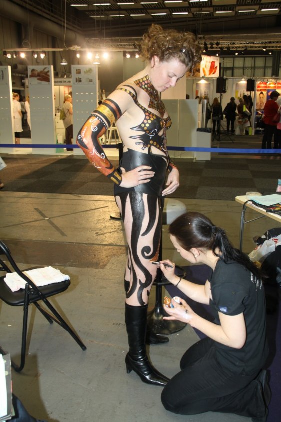 Bodymakeup, accessories and Idea : Shara. Photo: Staffan Thomée