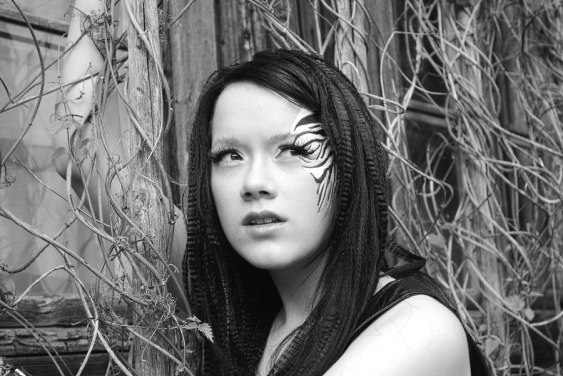 Makeup, hair & photo: Shara.