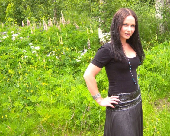Shara posing :)... photo by Leo