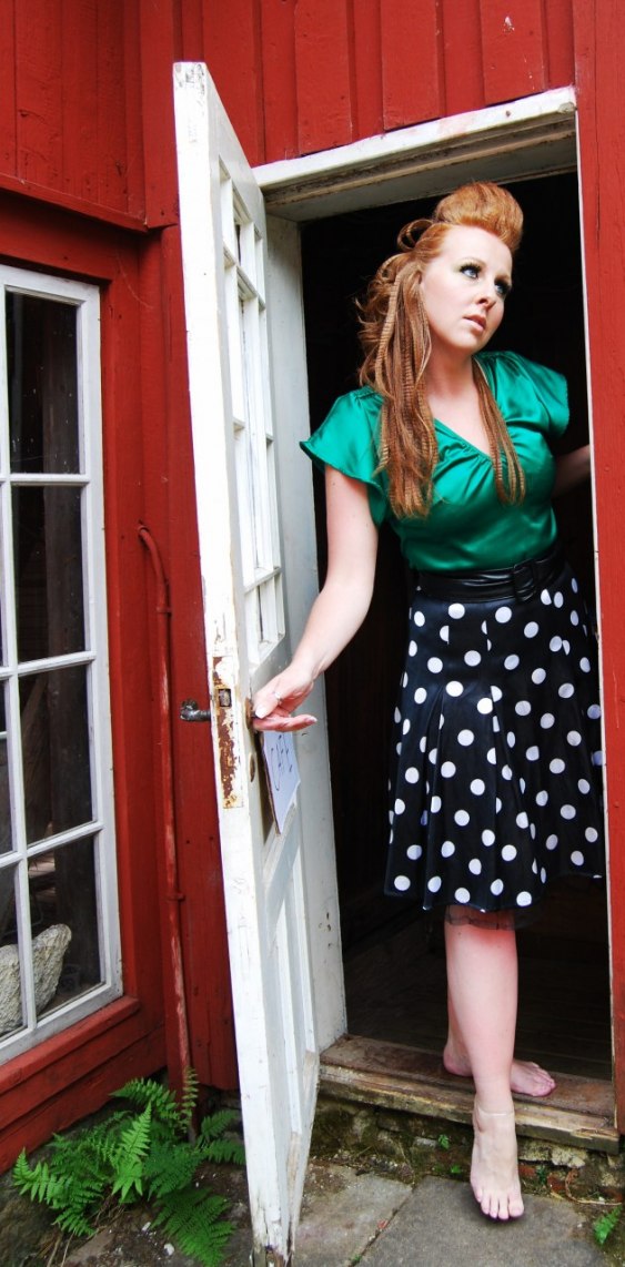 Makeup/Hair & Photo: Shara. Model : Jenny Jonsson