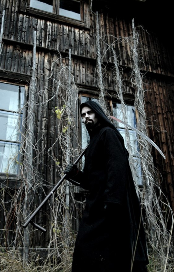 Makeup, specialFX & Photo; Shara. Model: Leo Flavum