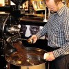 Underbar doft av nyrostad kaffeböna från Uganda