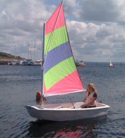 Linnea på väg att angöra efter väl genomförd segling