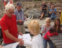 Erik får diplom