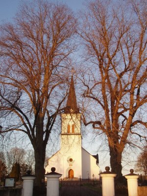 Virserums kyrka en vårkväll i maj 2010