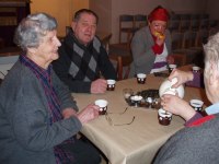 Efter adventsgudstjänst och Luciatablå smakar det gott med en kopp kaffe med dopp!