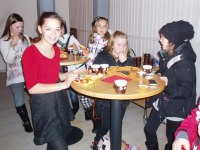 Ja, tjejerna i JOYKIDZ är verkligen värda lite god fika och en godispåse så klart!