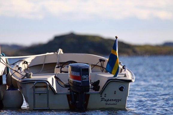 Paparazzi förtöjd vid ko bryggan Kappelhamn Hallands Väderö!!