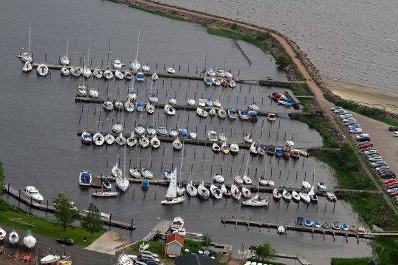 Halmstads Segelsällskaps hamn nu ikväll.