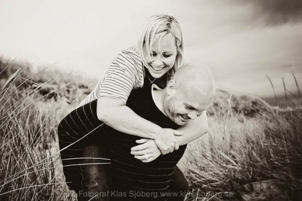 Parfotografering med Julia Och Ola på stranden.