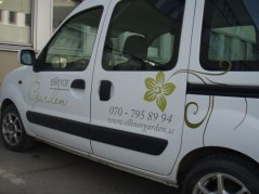 Vi dekorerar så många bilar som vi hinner med!