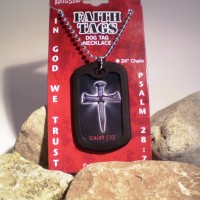 Faith Tag  Halsband Spikkors