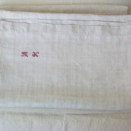 Franskt linnelakan med monogram