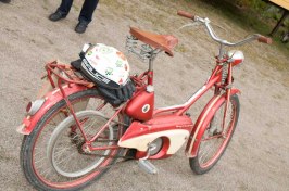 Gamla som nya deltog i det årliga mopedrallyt
