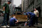 Manhattan NYC / Hole in the street