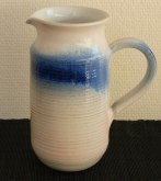 Höjd 25 cm. 375,-