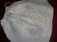En Fint Handbroderad Linnepåse!