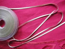 Satinband, 3 mm, Gräddvit!