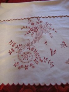 En Underbart Vackert Broderad Paradhandduk/ Bonad!