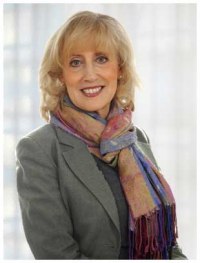 Ylva Vejrich-Dieden leg psyko-terapeut, lärar- och handledar-utbildad, KBT-utbildad, organisationskonsult och  ledarutvecklare. 