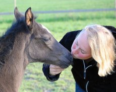 Liten blir stor, Esther som liten.