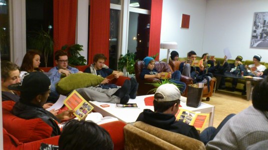 Ungdomarna vid Idéworkshop hösten 2011. Vilka idéer! Heja Bua!!!