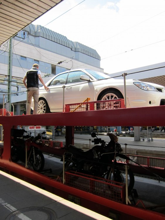 Car loading in Hamburg