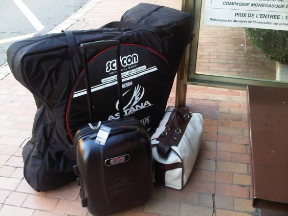 At 9:00 I was ready to take the bus from Monaco to the airport.