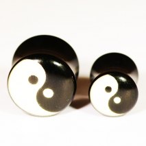 Plugg Yin Yang