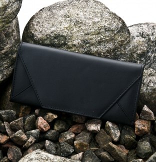 Clutch Black