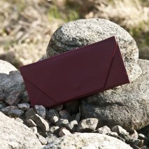 Clutch Dark Red