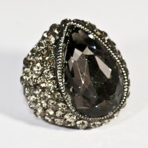 Famous Ring Black