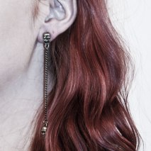 Skull Link Earrings Bronze