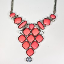 Petronella Necklace Pink