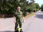 Leif Johnsson från lokala insatsstyrkan letar efter den försvunne mannen i Frösakull