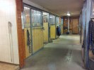 Stallet har sex stora boxar & spolspilta