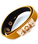 Armband med gulddetaljer