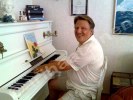 Ari  piano
