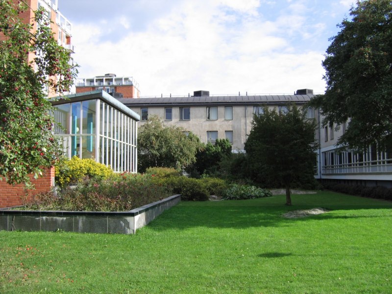 Vinterträdgården fr gården