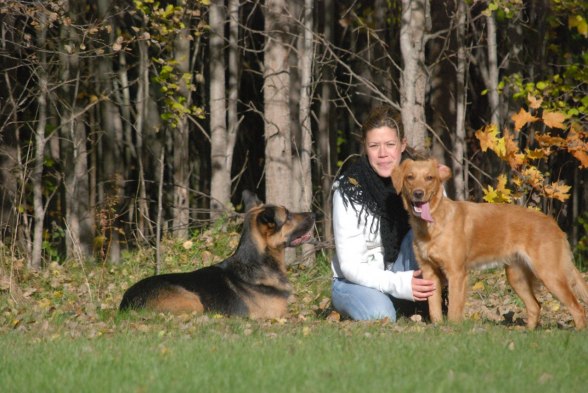 Lotta och hennes hundar Keiko & Siri.© Henrik Elsberg 