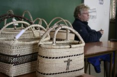 Vi köper korgar genom Agneta Juriso på Thusanang