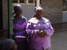 Mra Matibela och Mrs Bishops wife Dube