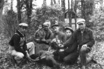 8 Svartå Skjuten älg med folk ikring (kopia)