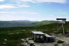 Vy mot Hamrafjället och Storvigeln