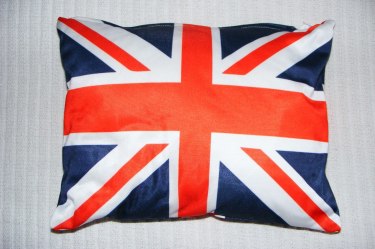 Bilkudde med "UNION JACK " motiv på båda sidor. Finns på produktsida 4.