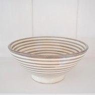 Grå skål 25 cm randig